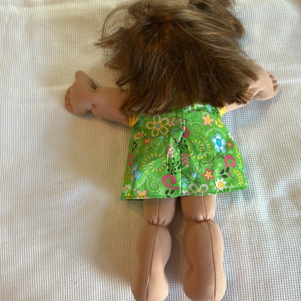 Cabbage Patch Doll With Pig Rail and Green Dress - Picture 7 of 13